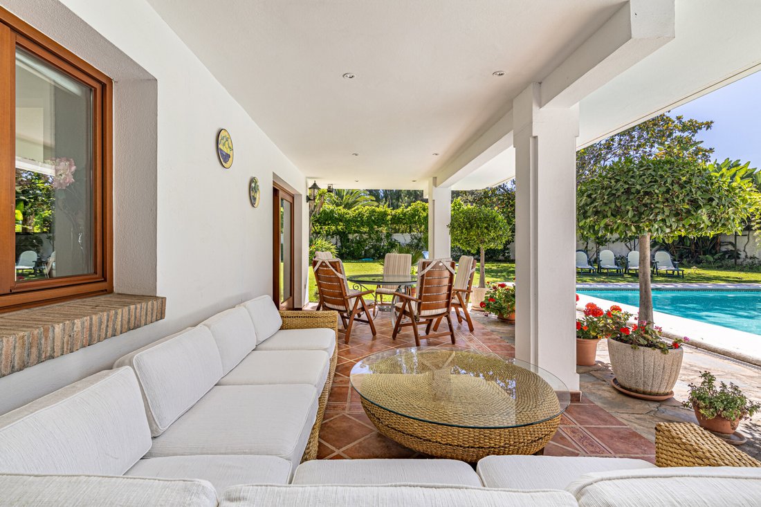 Villa a Estepona, Andalusia, Spagna 3 - 17842049