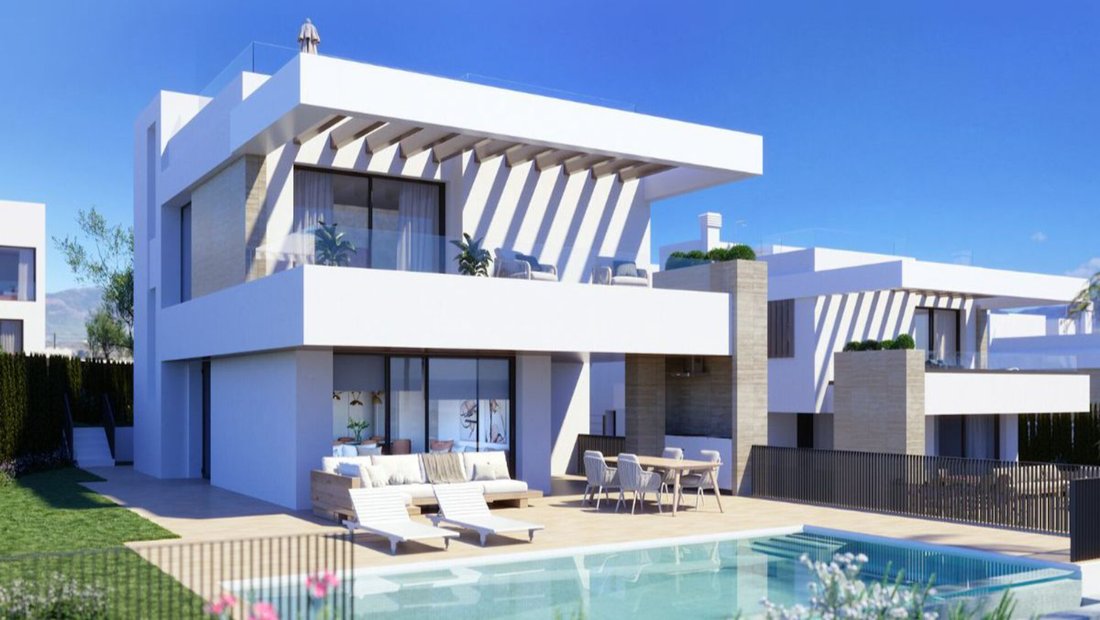 Villa in Estepona, Andalusia, Spain 5 - 14403128