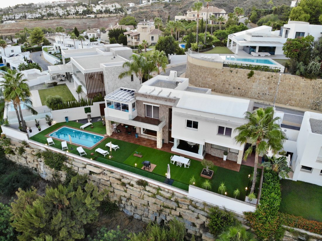 Villa in Estepona, Andalusia, Spain 2 - 12194352