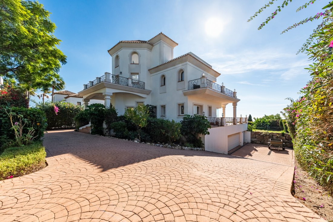 Villa in Cancelada, Estepona, Andalusia 3 - 16671266