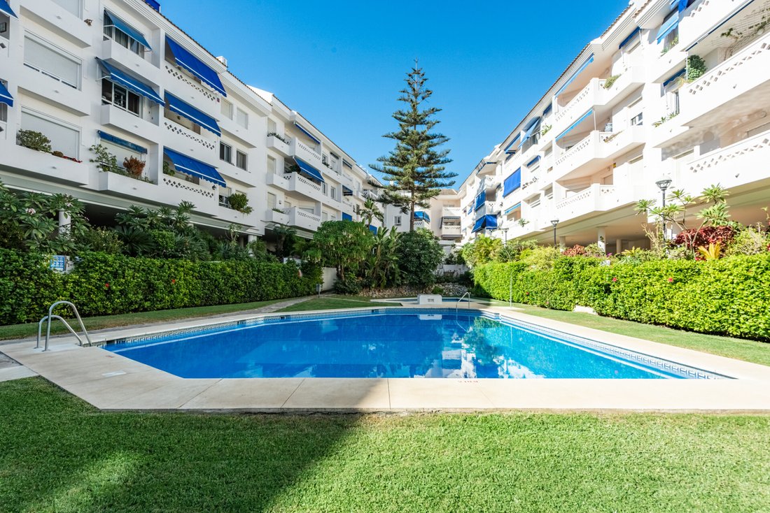 Penthouse in San Pedro de Alcantara, Andalusia, Spain 1 - 16531536
