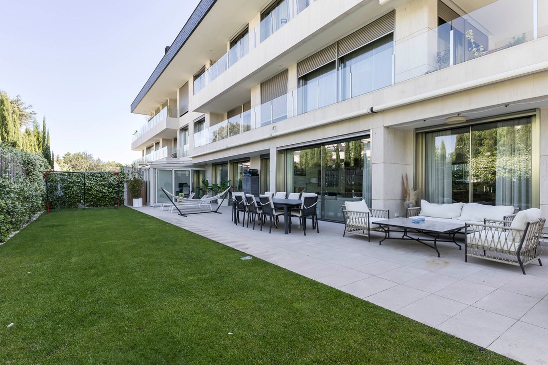 Apartment in Pozuelo de Alarcon, Comunidad de Madrid, Spain 2 - 18023751