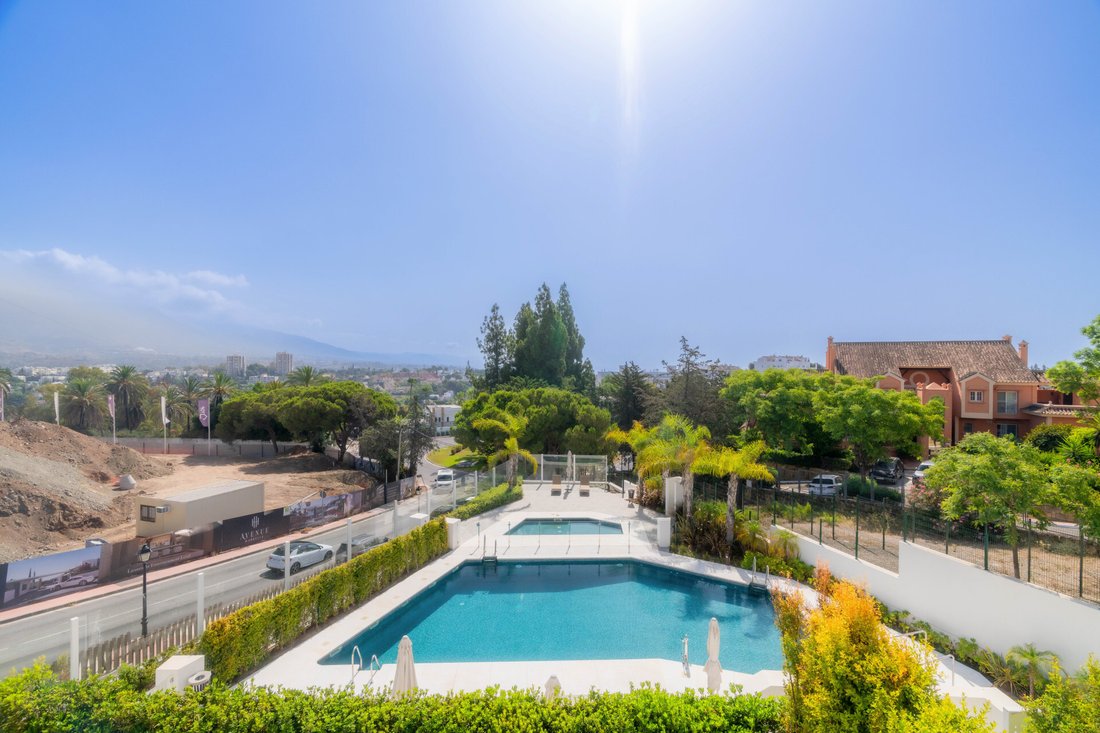 Villa in Nueva Andalucia, Marbella, Spain 2 - 16286099