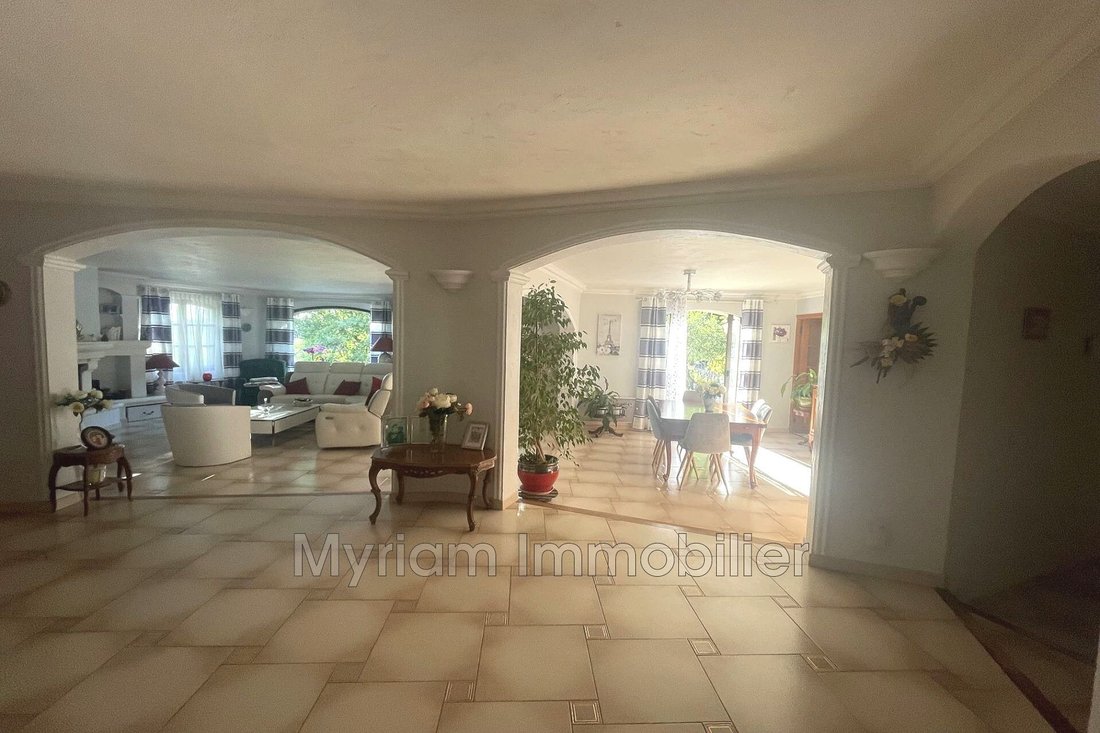 Villa in Saint-Cézaire-sur-Siagne, Provence-Alpes-Côte d'Azur, France 5 - 16968502