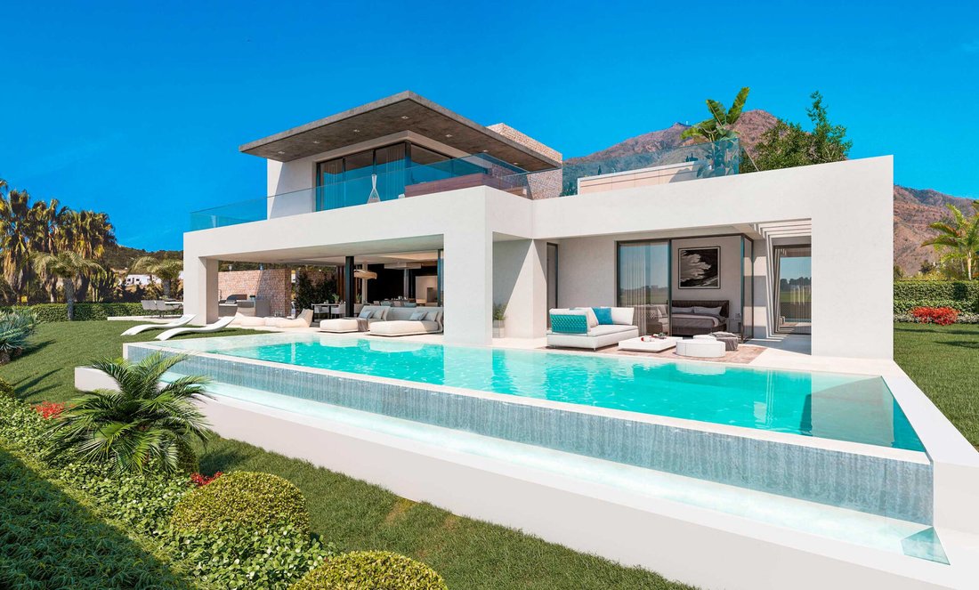 Villa in Estepona, Andalusia, Spain 2 - 10781316