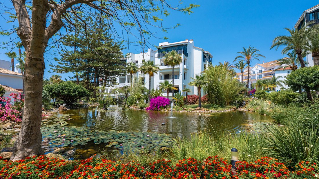 Apartment in Elviria-Cabopino, Marbella, Spain 1 - 15182328