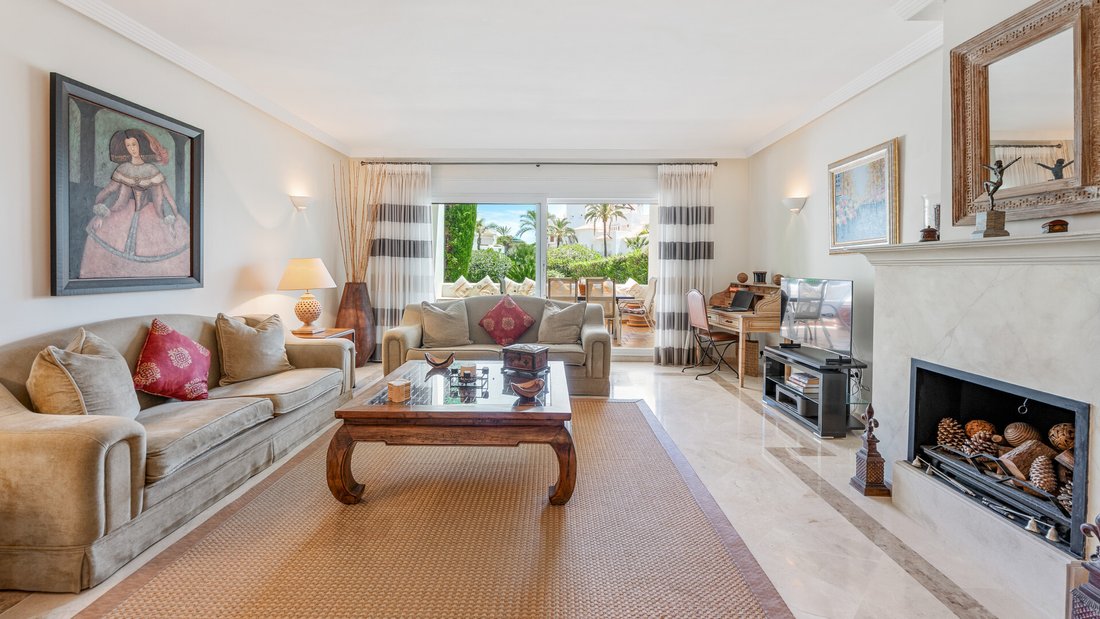Apartment in Marbella, Andalusia, Spain 4 - 17910170