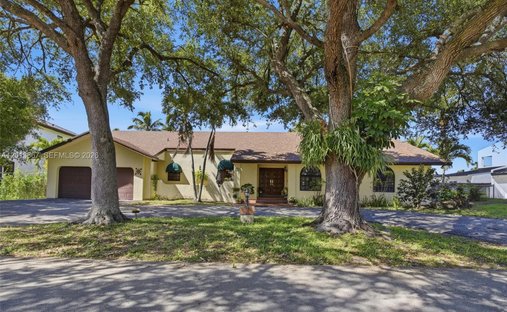 House in Hialeah, Florida, United States 1