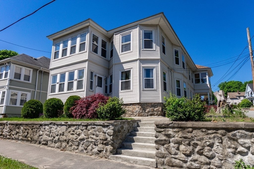 Lawrence, Massachusetts, United States 1 - 18023691