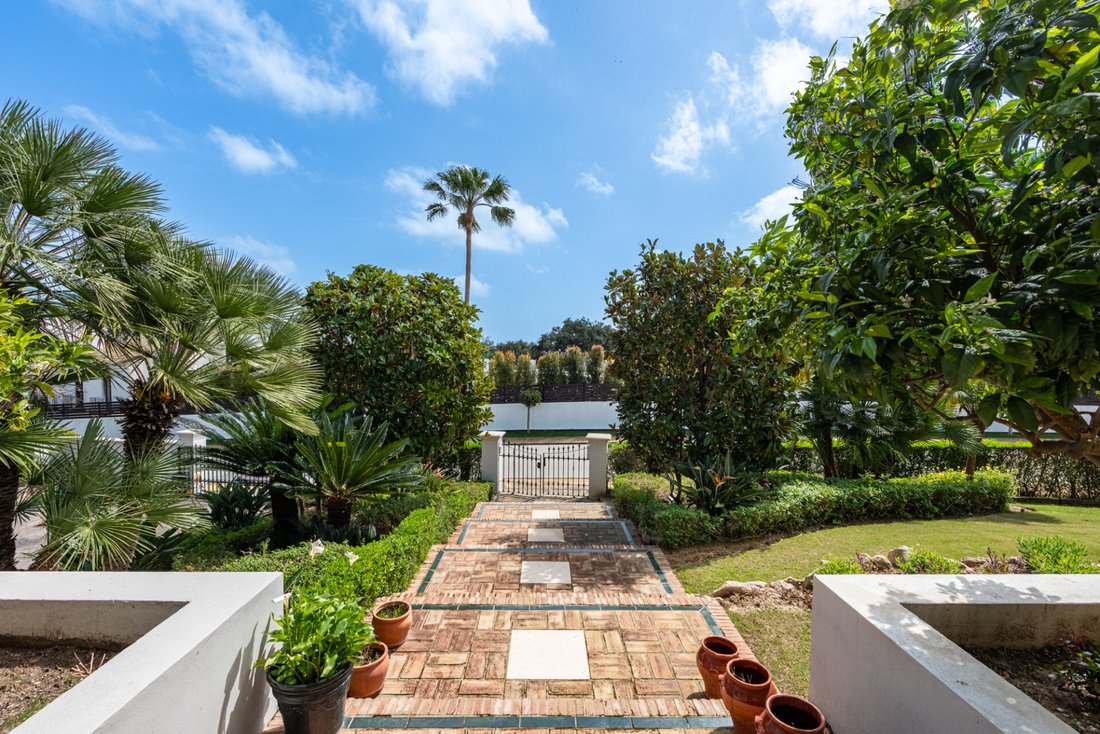 Villa in Sotogrande, San Roque, Andalusia 2 - 17594054