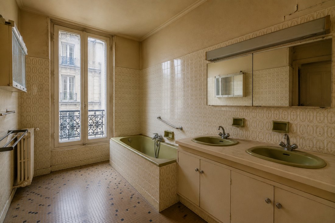 Apartment in Bois de Boulogne, Paris 16e Arrondissement, Paris 4 - 18023129