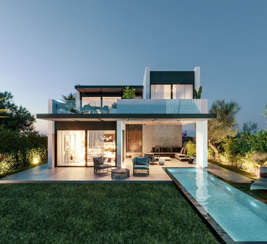 Villa in Cancelada, Estepona, Andalusia 1 - 12967035