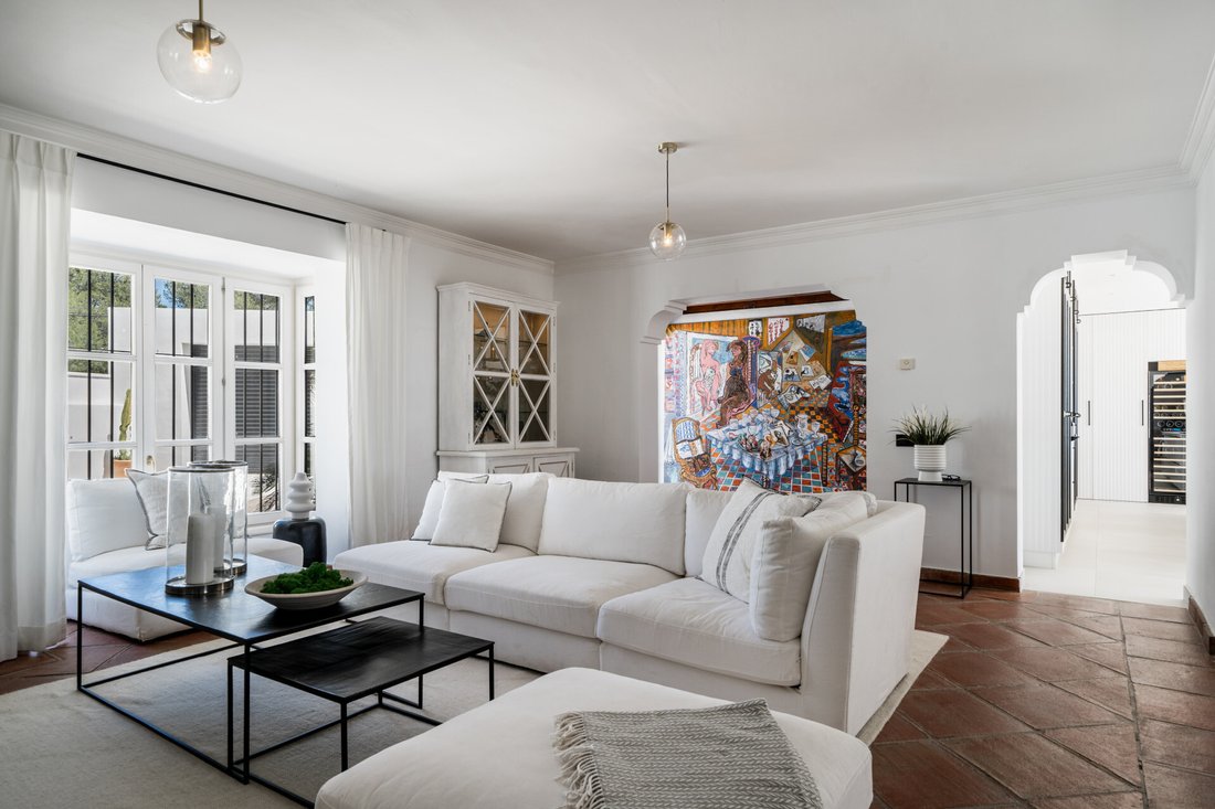 Villa in El Madroñal, Benahavis, Spain 4 - 14117797
