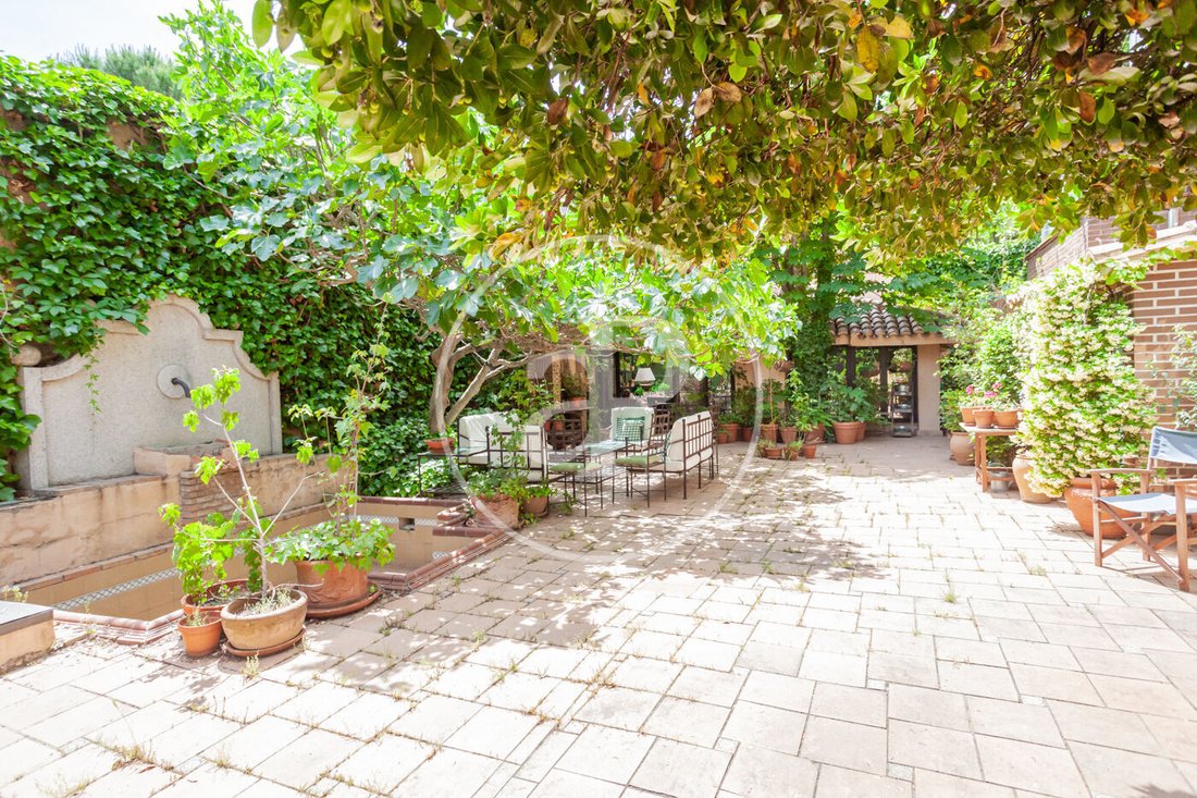 Villa in Las Rozas de Madrid, Comunidad de Madrid, Spain 1 - 18023804