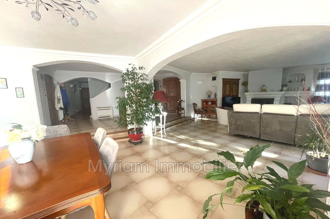 Villa in Saint-Cézaire-sur-Siagne, Provence-Alpes-Côte d'Azur, France 4 - 16968502