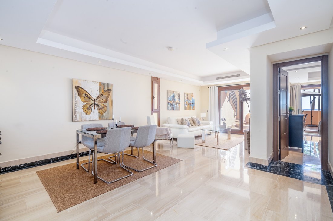 Penthouse in Estepona, Andalusia, Spain 4 - 16504010