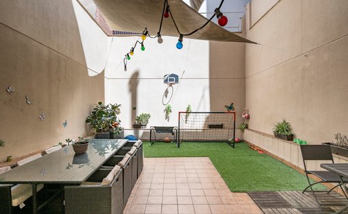 Apartment in Districte II, l'Hospitalet de Llobregat, Spain 1