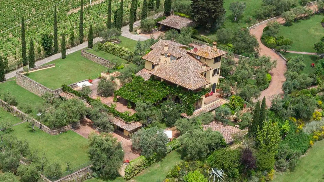 Villa in Poggio a Caiano, Tuscany, Italy 1 - 15965486