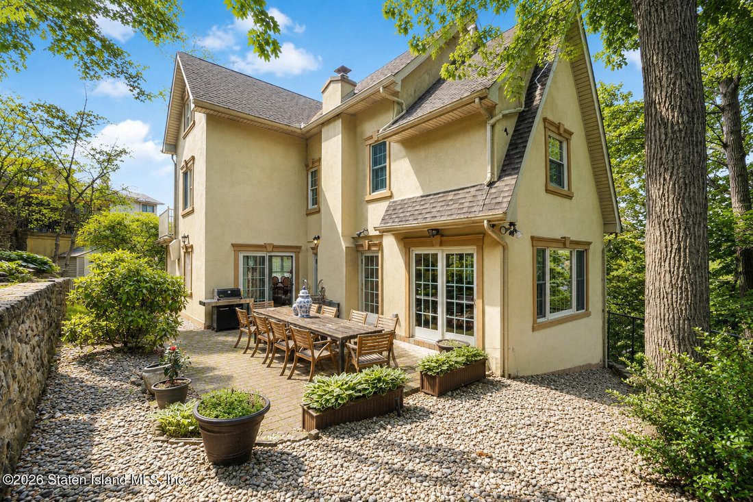 House in New York, New York, United States 1 - 18022830