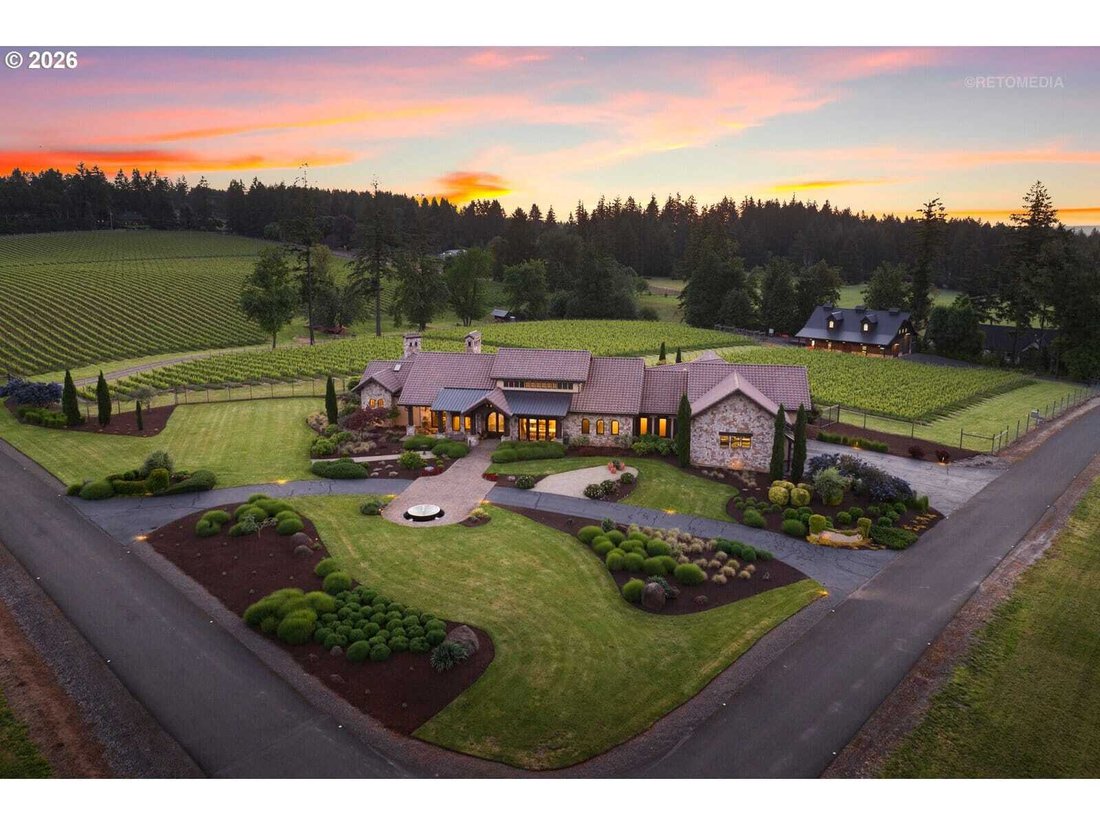 House in Newberg, Oregon, United States 1 - 18023532
