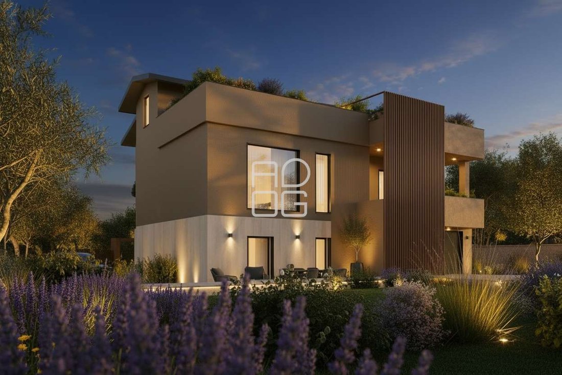 Villa in Historic Center, Desenzano del Garda, Lombardy 4 - 18022780