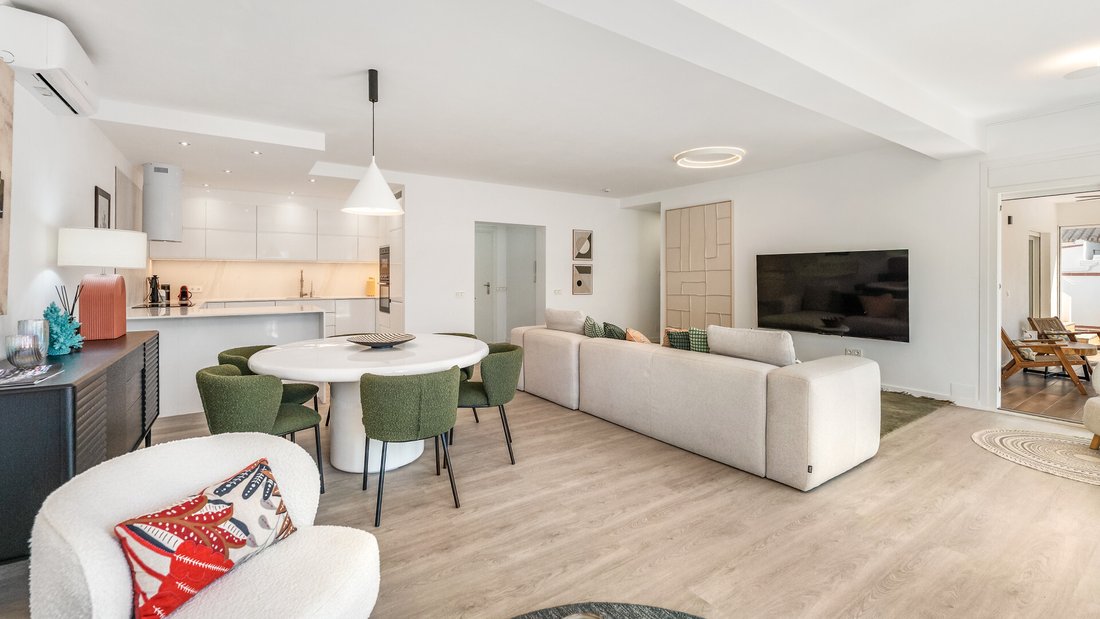 Villa in Elviria-Cabopino, Marbella, Spain 5 - 17648082