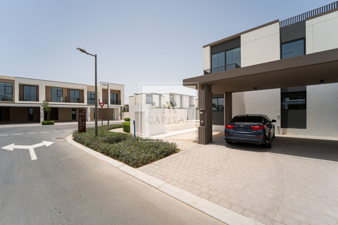Townhouse in Business Bay, Dubai, United Arab Emirates 1 - 18023114