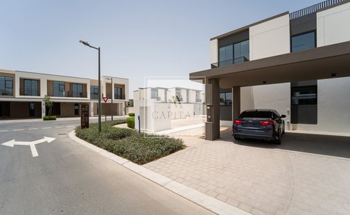 Townhouse in Business Bay, Dubai, United Arab Emirates 1