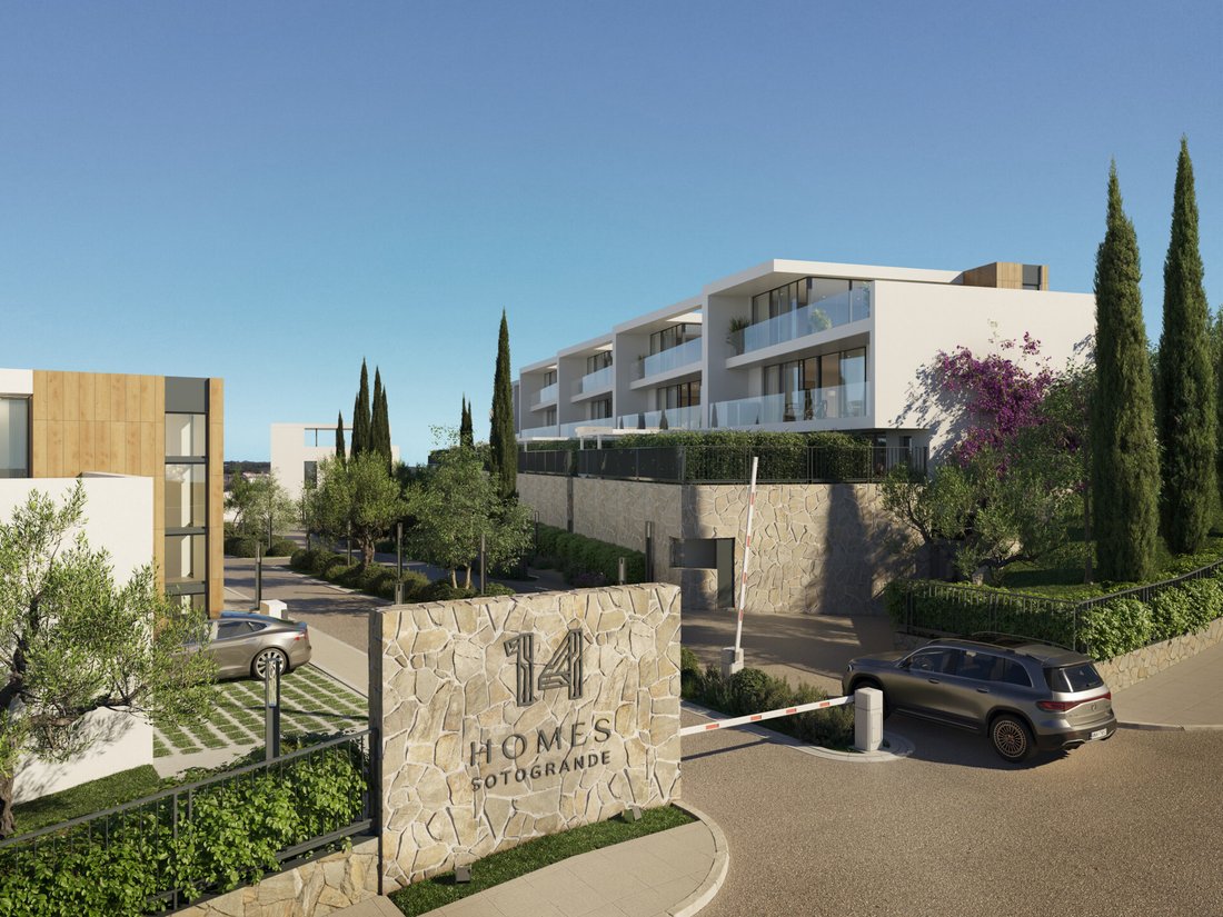 Villa in Sotogrande, San Roque, Andalusia 1 - 14338801