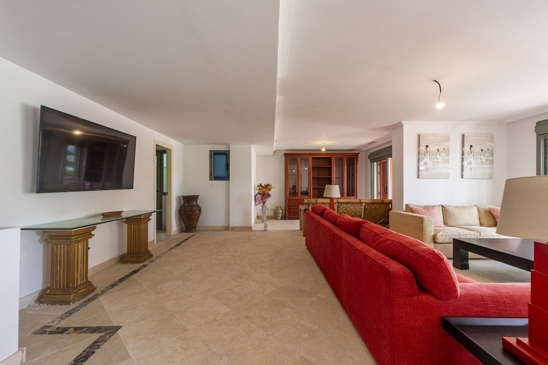 Apartment in Sotogrande, San Roque, Andalusia 4 - 17536761