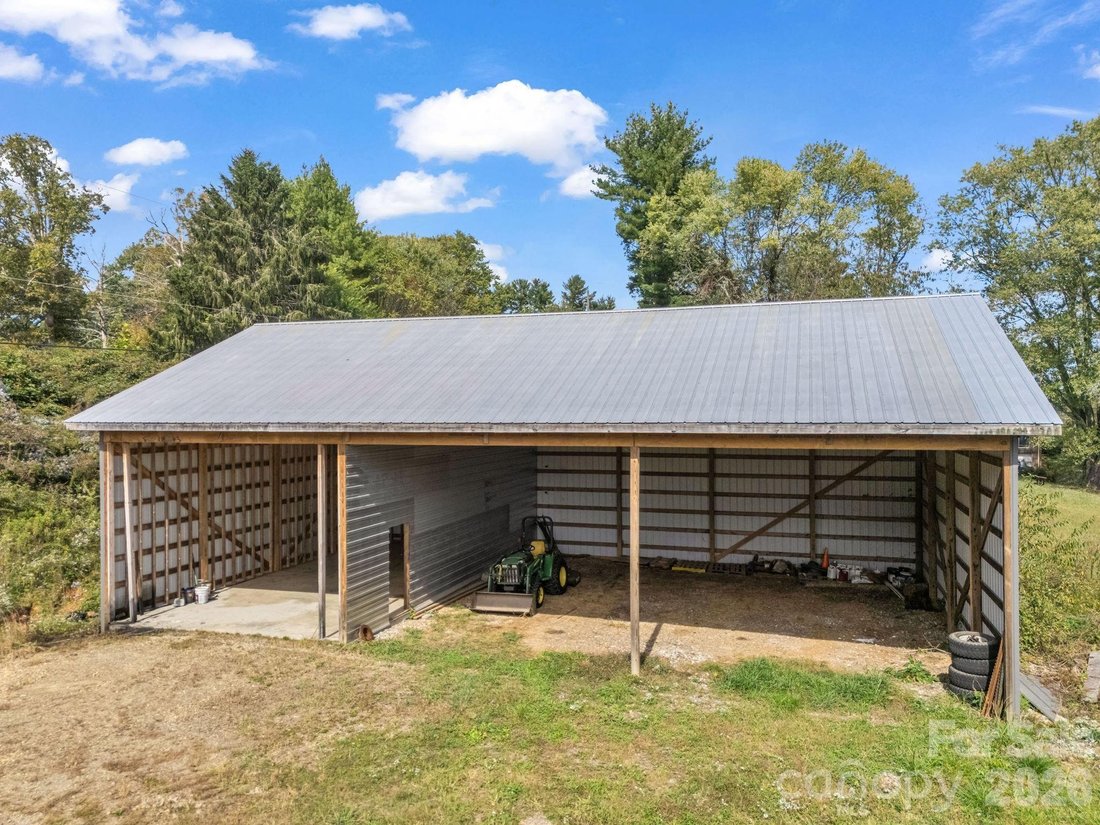House in Mills River, North Carolina, United States 2 - 18023660
