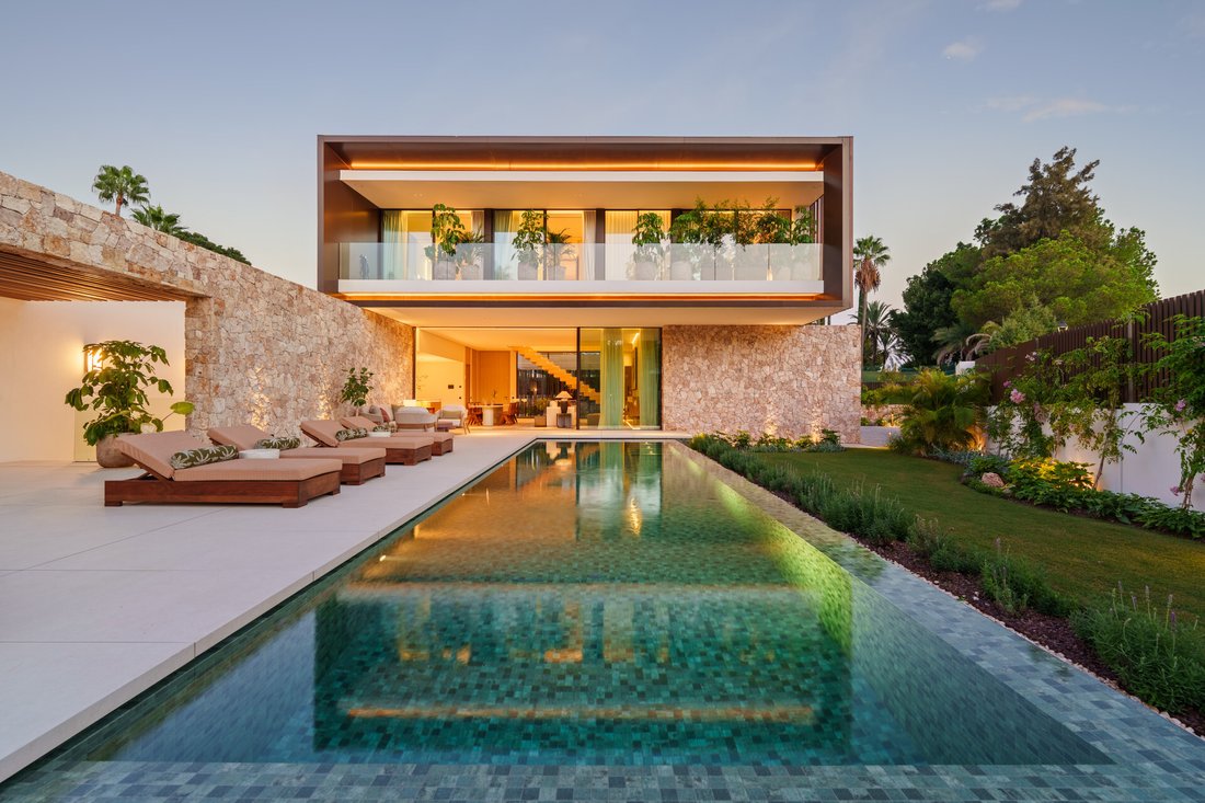 Villa in Marbella, Andalusia, Spain 1 - 17025336
