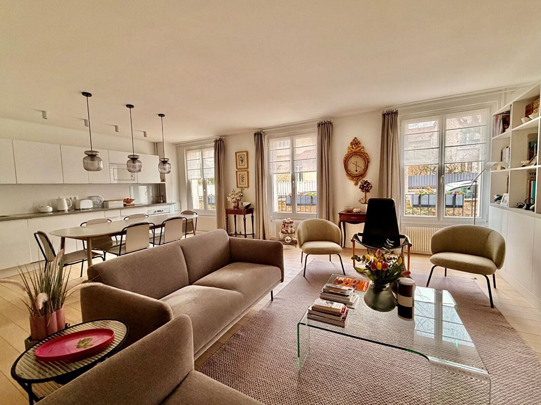 Apartment in Bois-Colombes, Ile-de-France, France 3 - 18022858