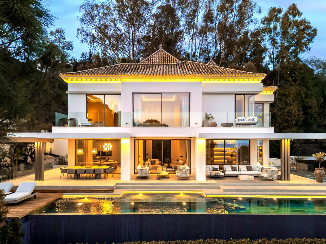 Villa in Benahavis, Andalusia, Spain 1 - 17129136