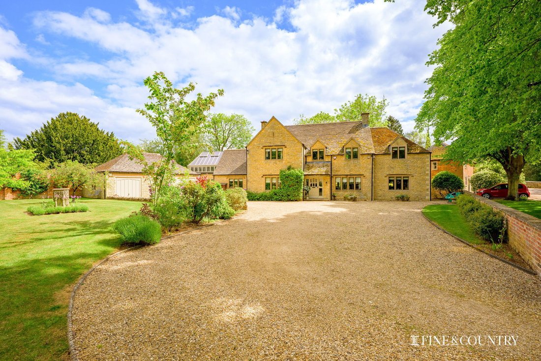 House in Greatford, England 2 - 18022938