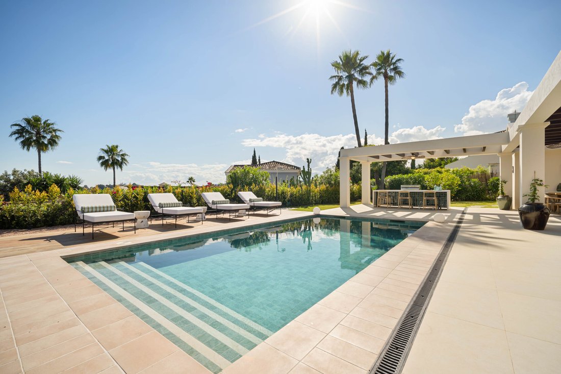 Villa in Marbella, Andalusia, Spain 3 - 16975456