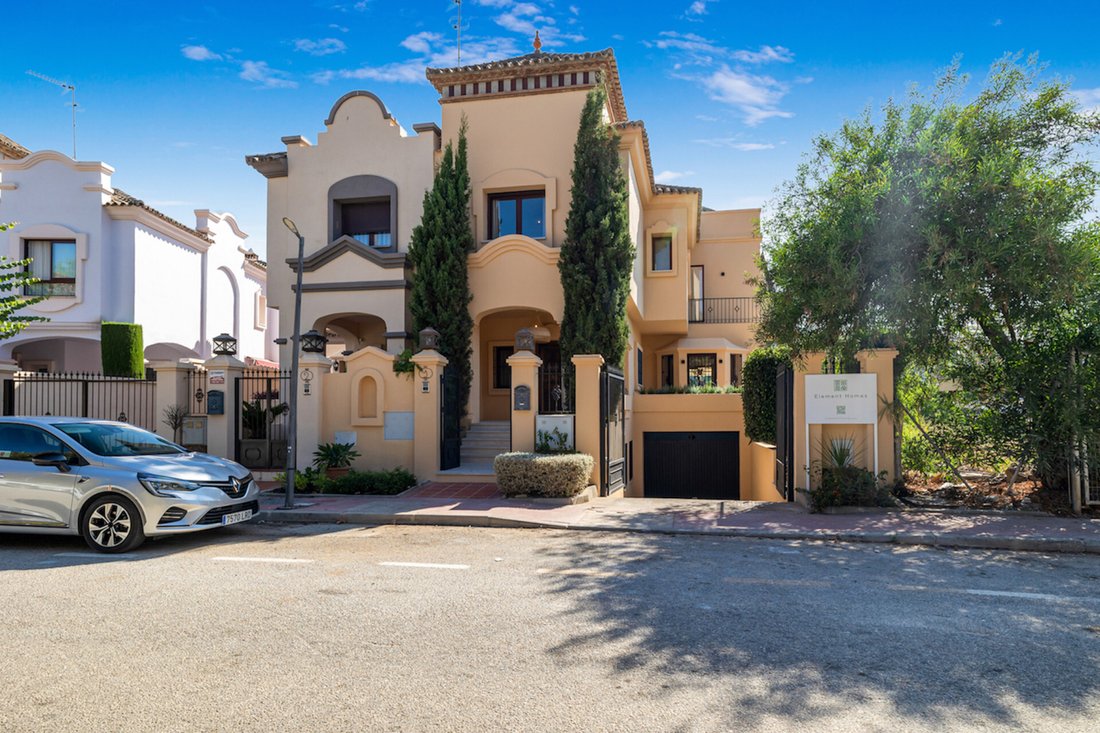 Villa in Nueva Andalucia, Marbella, Spain 1 - 16944220