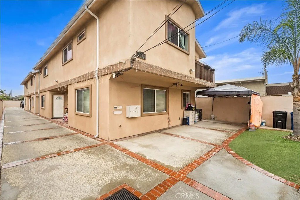 Torrance, California, United States 3 - 18022748