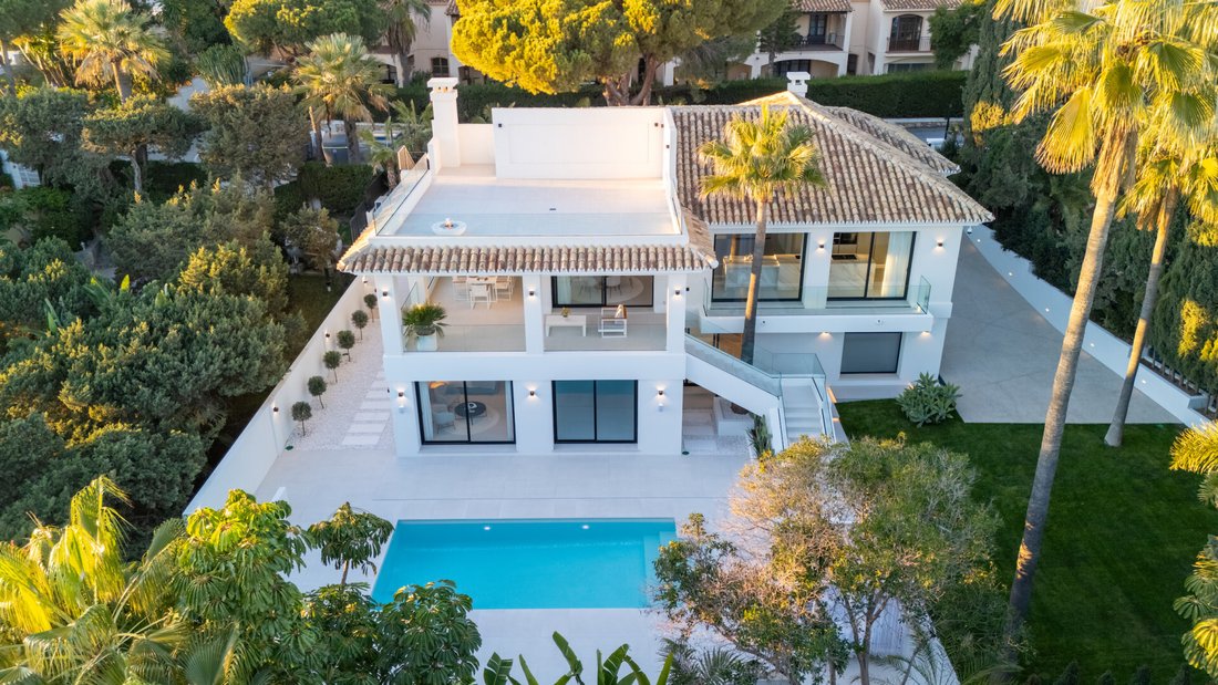 Villa in Marbella, Andalusia, Spain 1 - 16944315