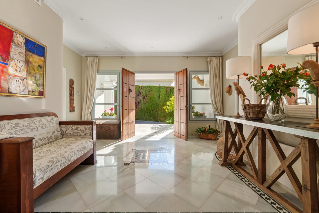 Villa in Marbella, Andalusia, Spain 4 - 17690588