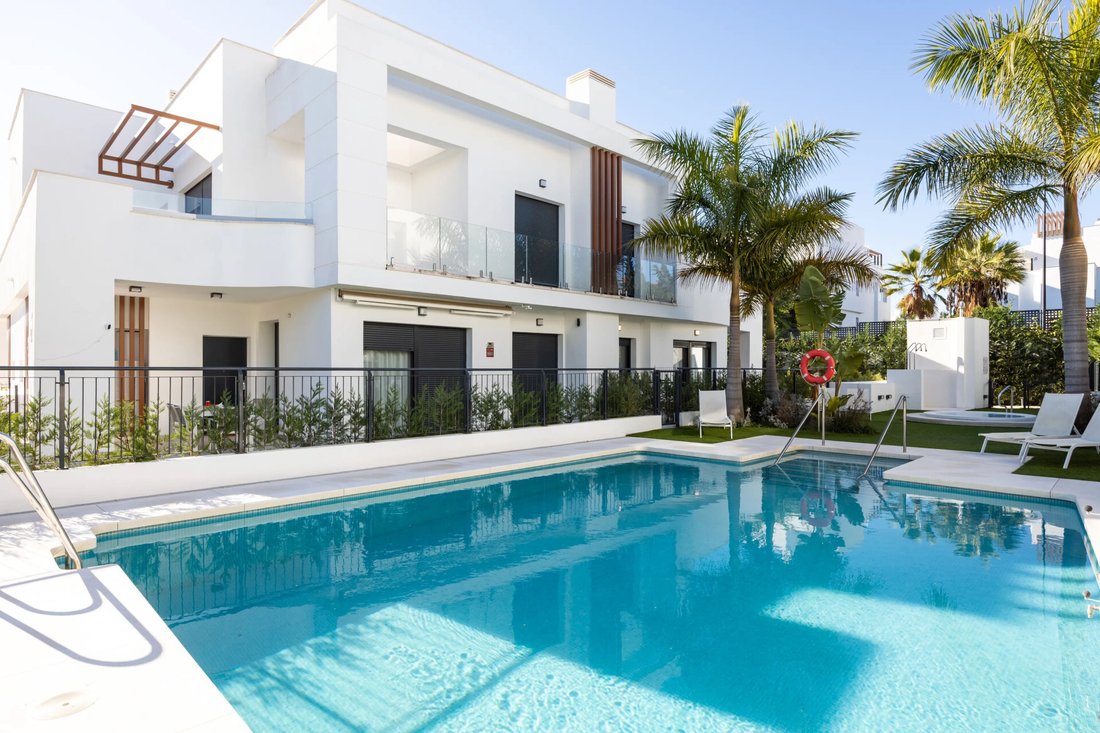 Townhouse in Marbella, Andalusia, Spain 1 - 17272540