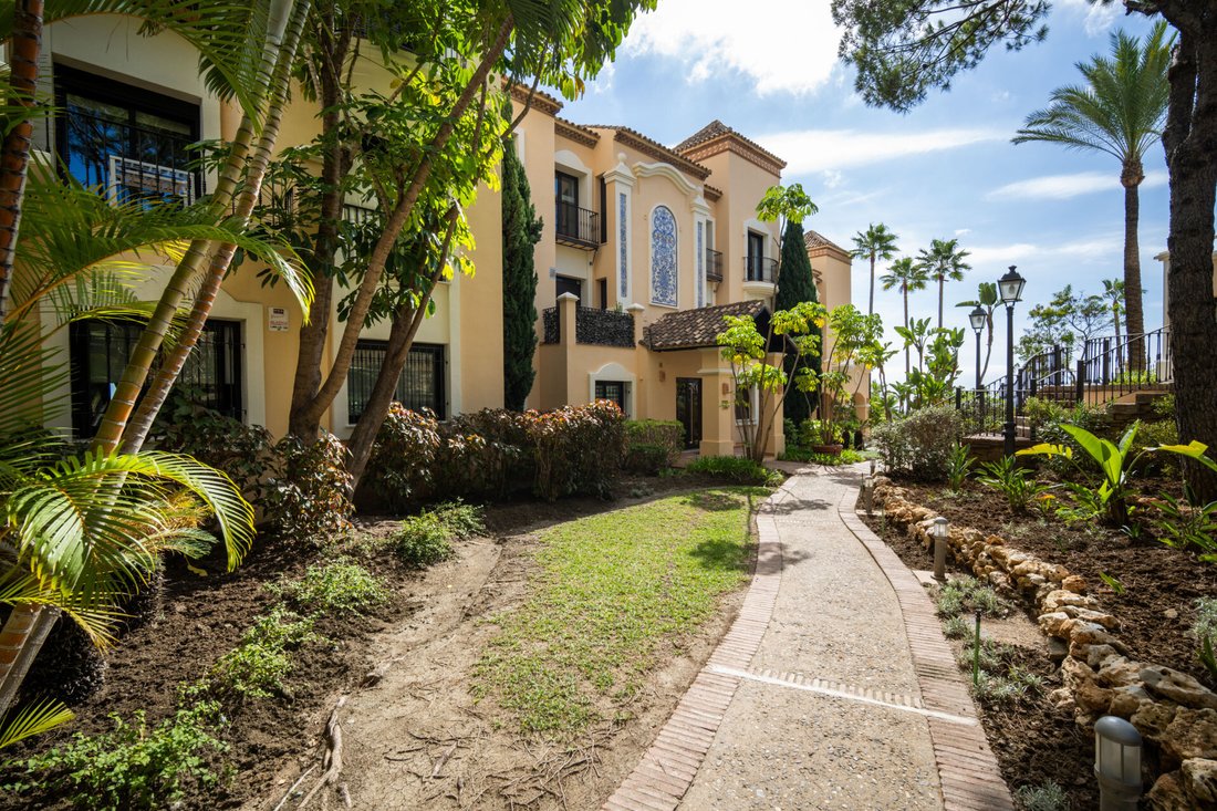 Penthouse in Marbella, Andalusia, Spain 5 - 16994716