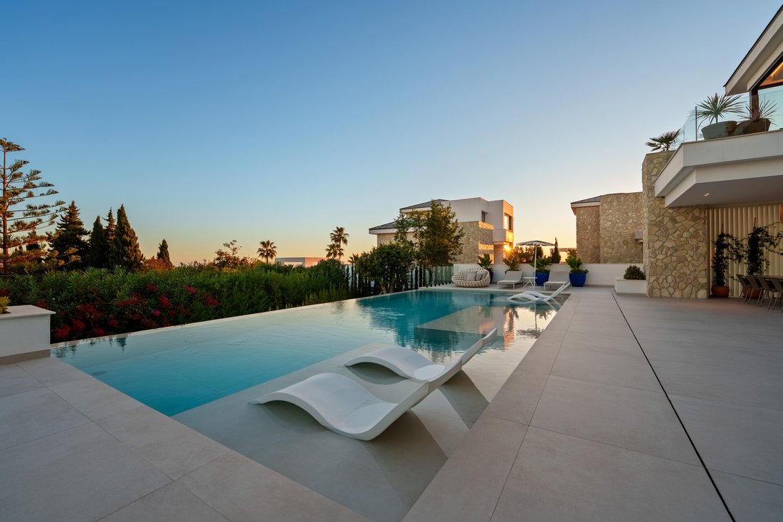 Villa in Marbella, Andalusia, Spain 4 - 17025322