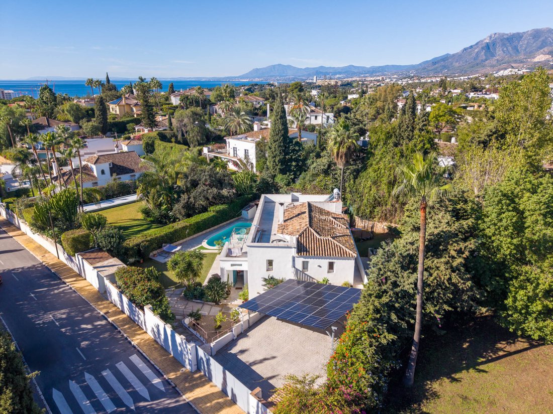 Villa in Marbella, Andalusia, Spain 2 - 17449260