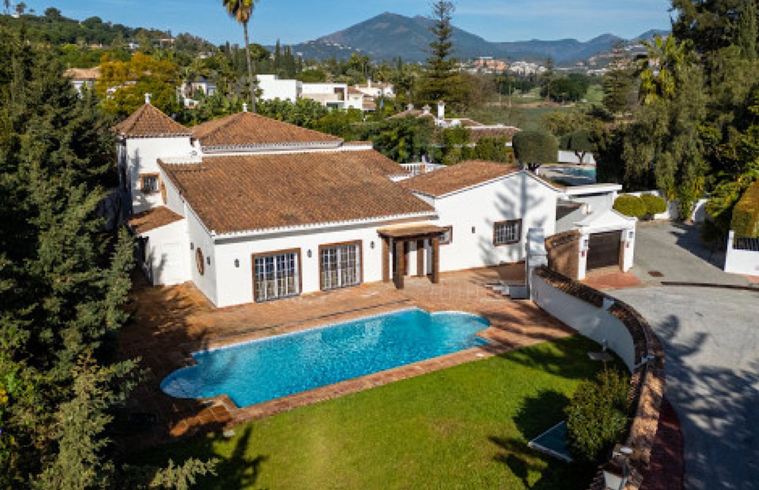 Villa in Nueva Andalucia, Marbella, Spain 2 - 17803200