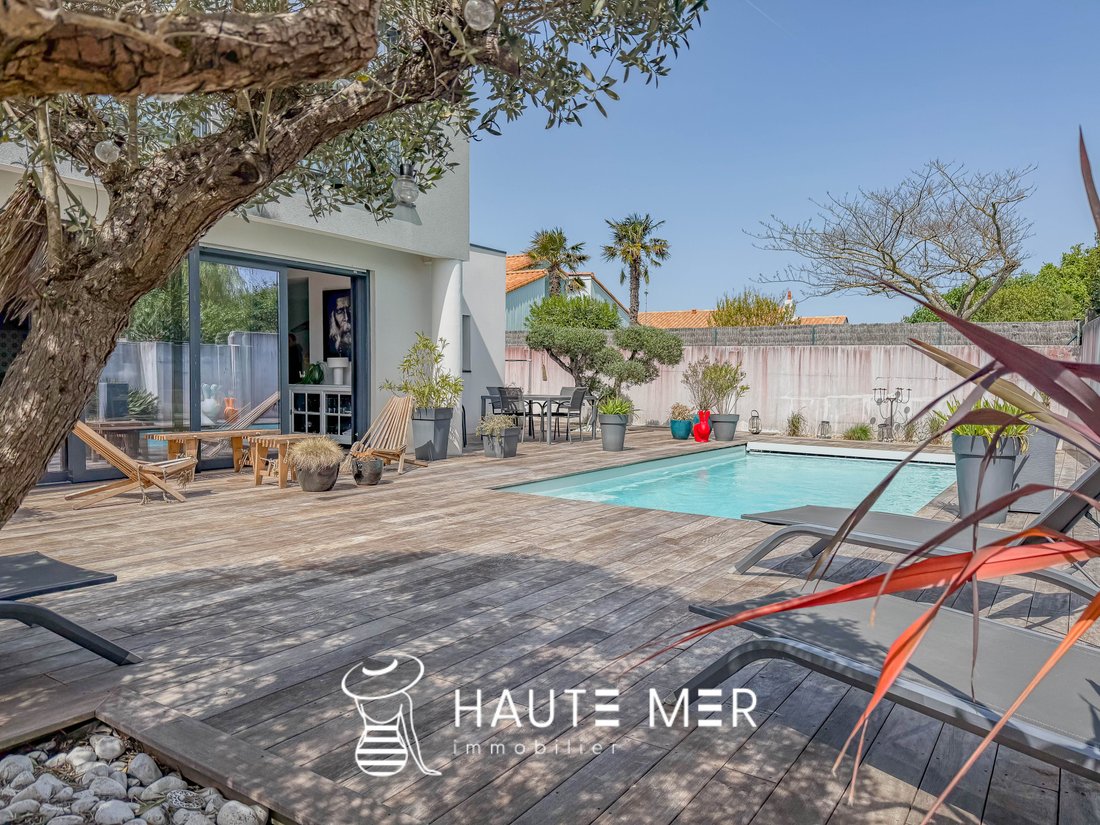 House in Gare-Saint Michel, Les Sables-d'Olonne, France 2 - 18023137
