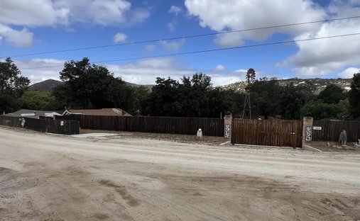House in Potrero, California, United States 1