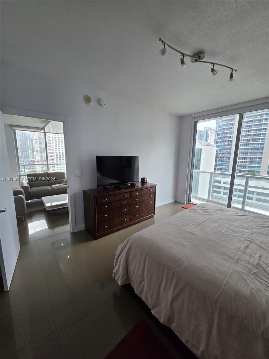 Condo in Miami, Florida, United States 3 - 18022525