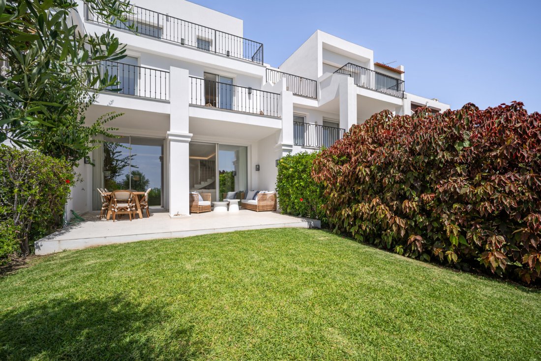 Townhouse in Benahavis, Andalusia, Spain 1 - 16975483