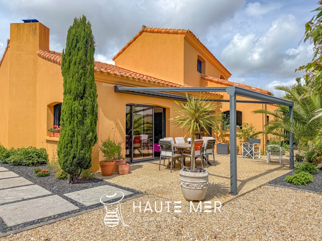 House in Gare-Saint Michel, Les Sables-d'Olonne, France 1 - 18023143